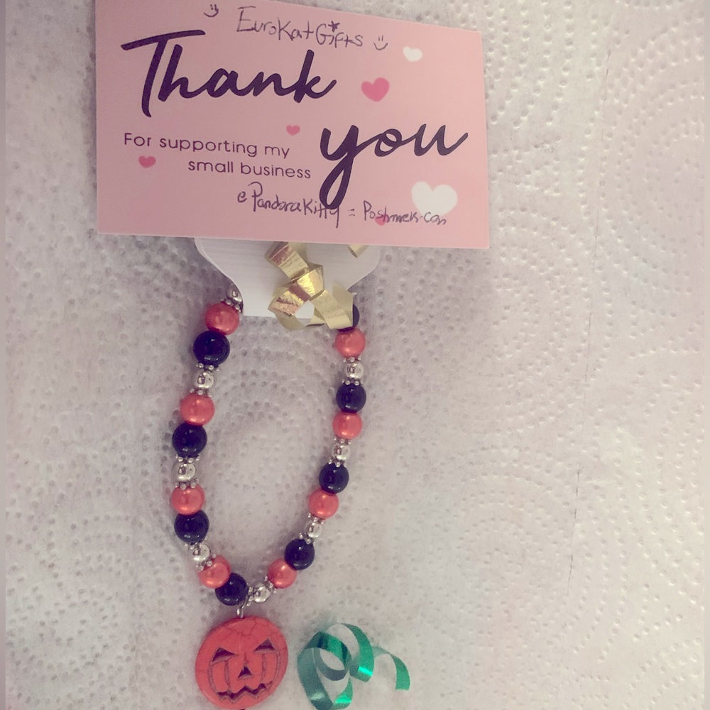 Festive Fall Pumpkin Beaded Bracelet Adjustable Handmade NEW Cute